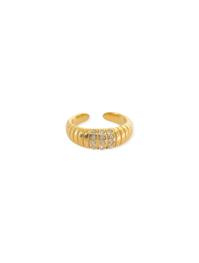 Water Resistant Textured CZ Ring